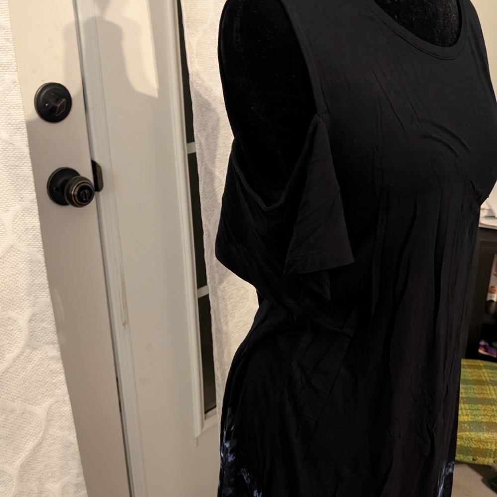 Style & Co. Black Tunic with Subtle Blue Pattern - Picture 4 of 6